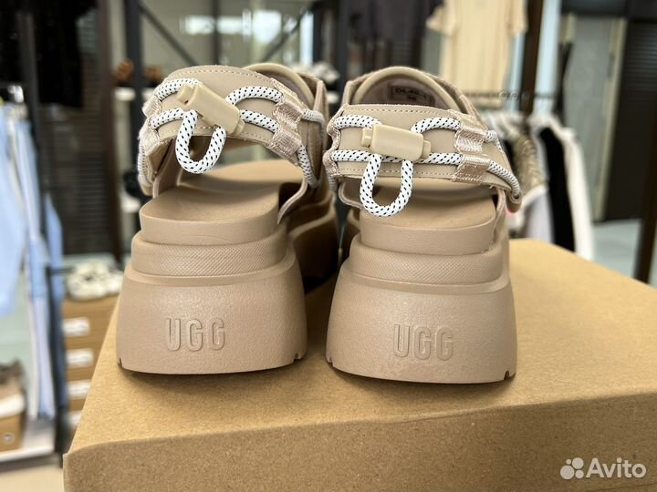 Босоножки UGG на платформе