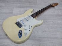 Электрогитара Fender Squier Bullet Strat Белый