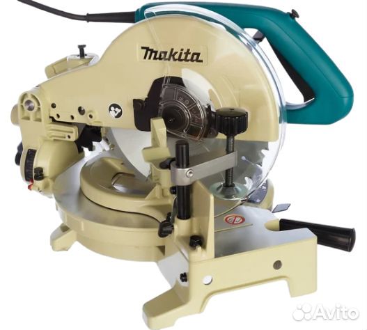 Торцовочная маятниковая пила Makita LS1040N