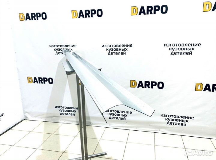 Пороги для Mazda MPV 1999-2006 (LW)