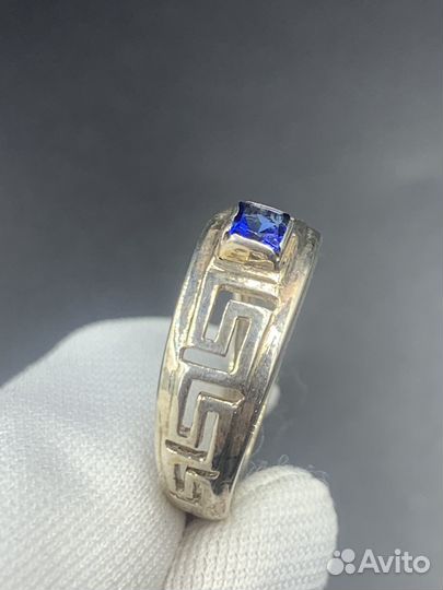 Серебряное кольцо