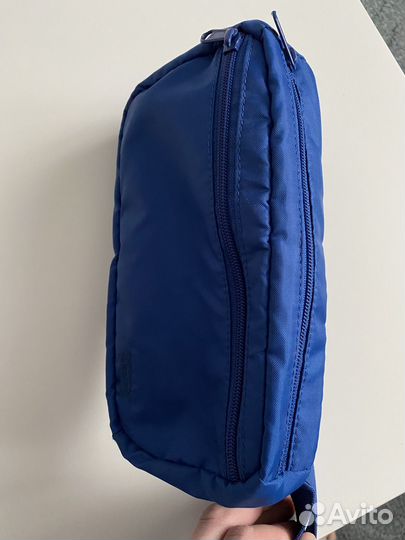 Сумка на пояс Levis