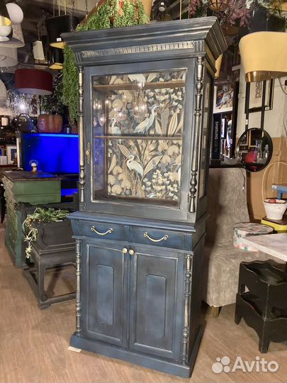 Антикварный буфет. Дизайнерский буфет