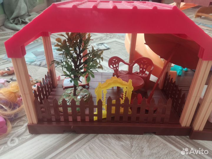 Домик кукольный