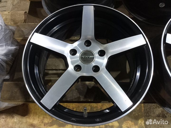 Литые диски Реплика vossen R17 5*114.3 67.1