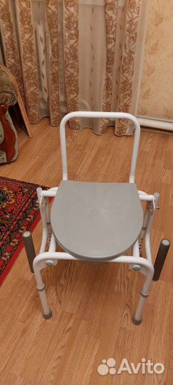 Кресло туалет для инвалидов