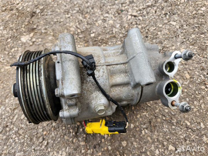Компрессор кондиционера Peugeot 308 EP6 2011