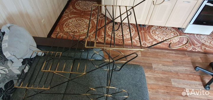 Подставка под цветы