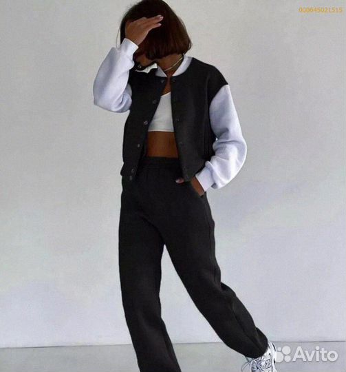 Спортивный костюм