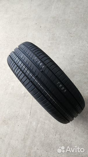 Nexen N'Fera RU5 215/60 R17 96H