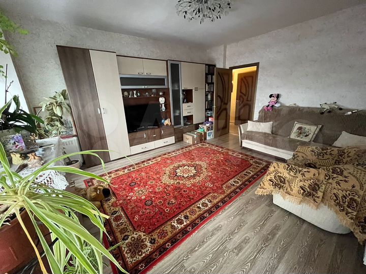 Комната 20 м² в 2-к., 17/21 эт.