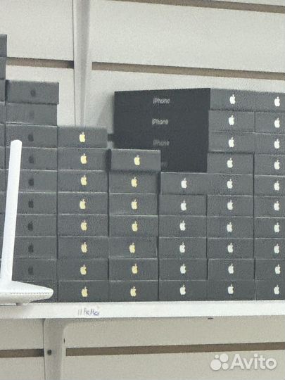 Коробки iPhone 12 про