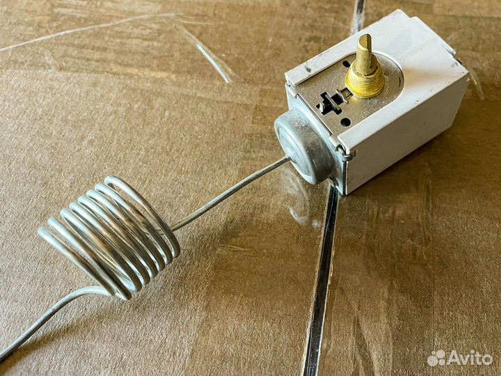 Термостат для холодильника, новый