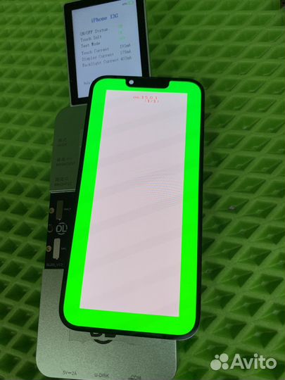 Дисплей iPhone 13