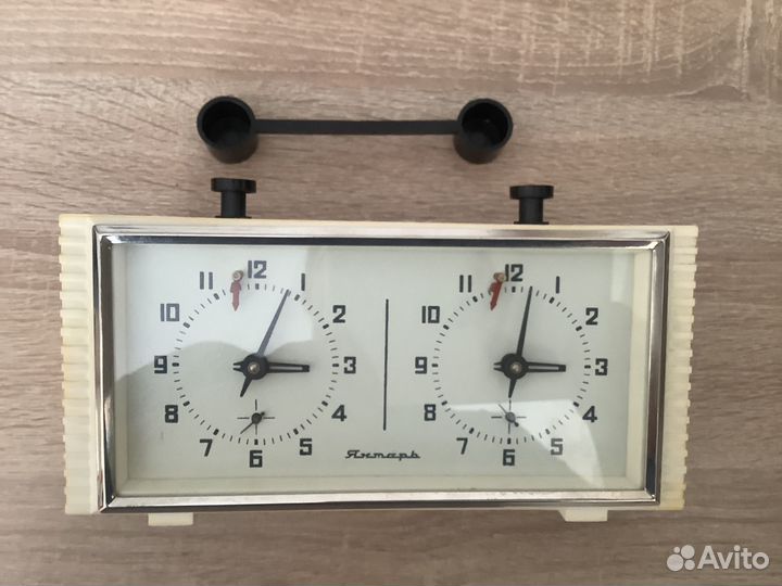 Шахматные часы Янтарь