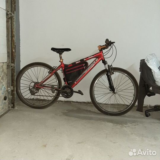 Велосипед скоростной Forward с сумкой