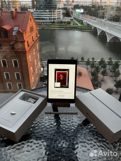 Планшет apple iPad Mini 4 Ростест 128gb+стилус