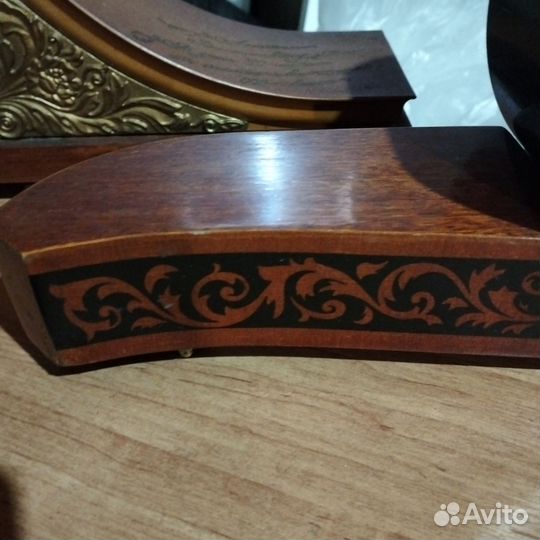Настольные часы