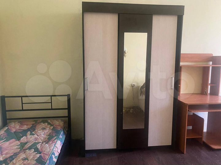 Комната 16 м² в 2-к., 1/2 эт.