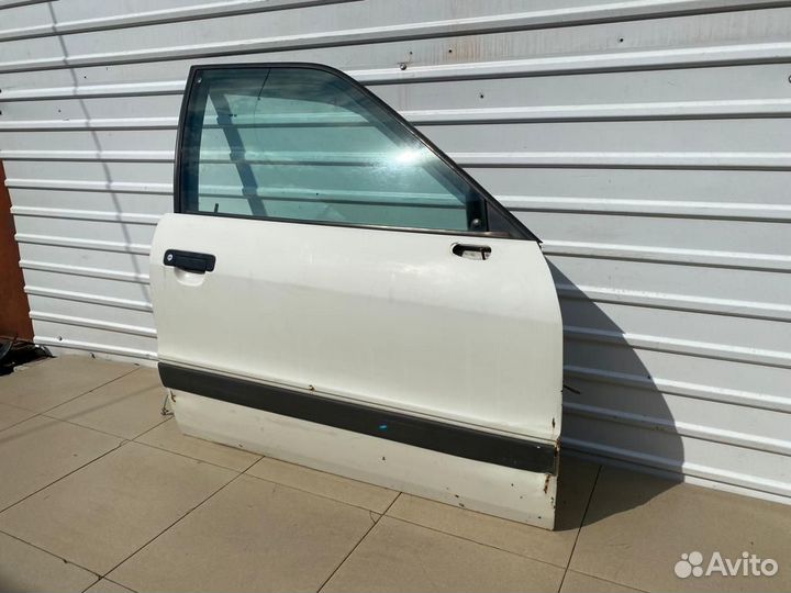 Дверь передняя правая Audi 80