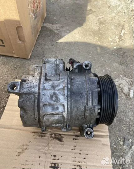 Компрессор кондиционера Mercedes W221