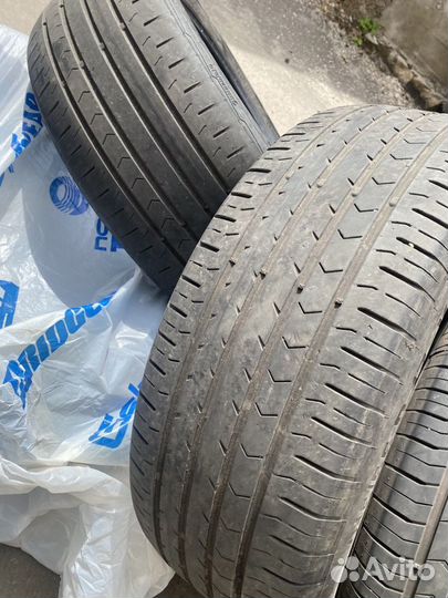 Continental ContiPremiumContact 5 215/55 R17 94V