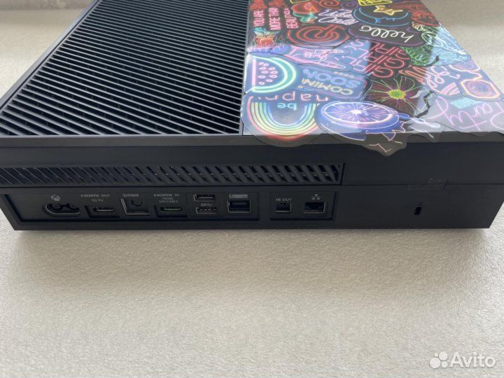 Xbox ONE, 400 игр, геймпад