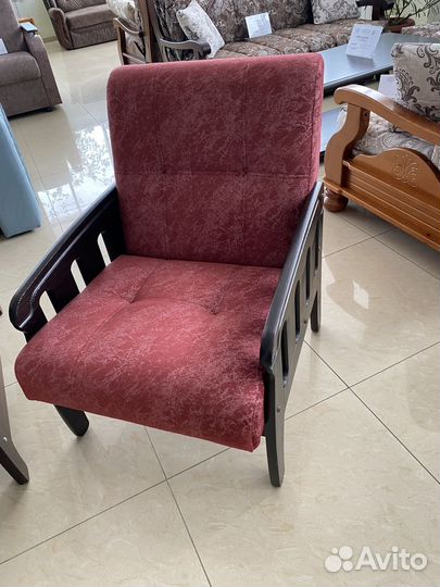 Деревянное кресло Ретро