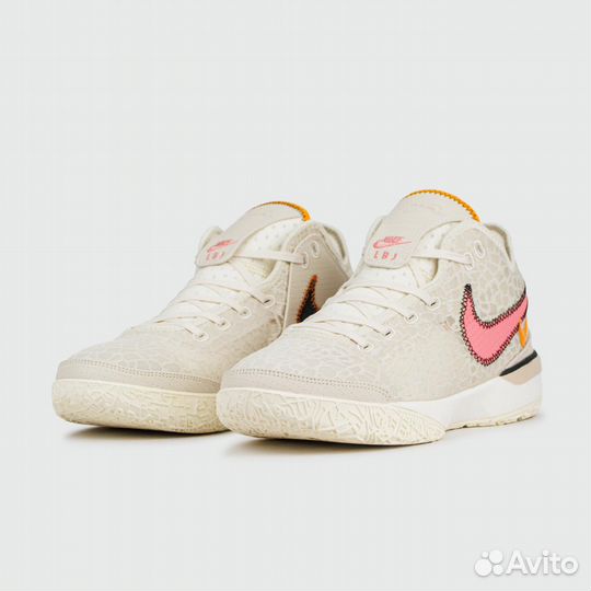 Zoom LeBron nxxt Gen EP Beige