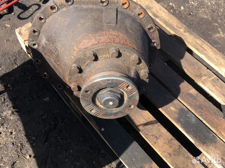 Редуктор Рено Р1370. Перед 37:11