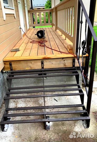 Металлокаркас для лестницы 