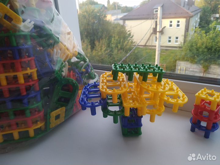 Конструктор, игрушки