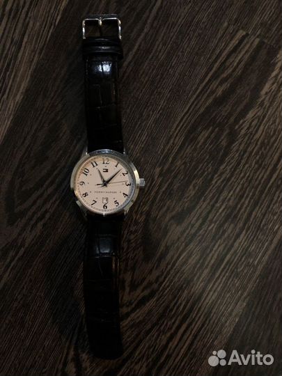 Часы Tommy Hilfiger