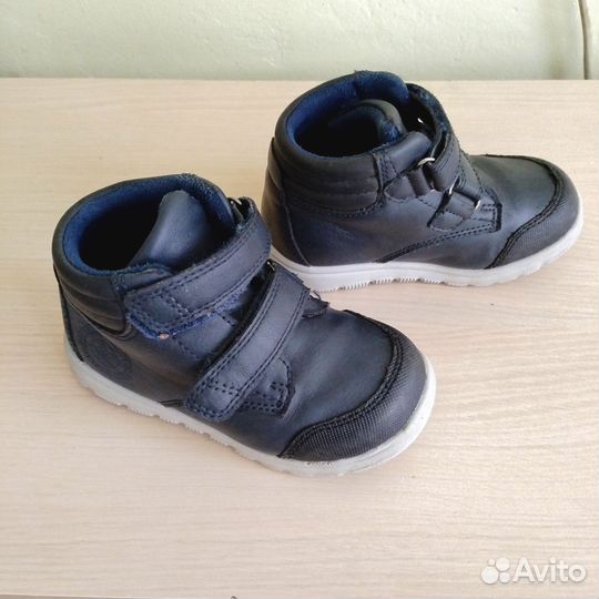 Ботинки весна на мальчика 24р 2года