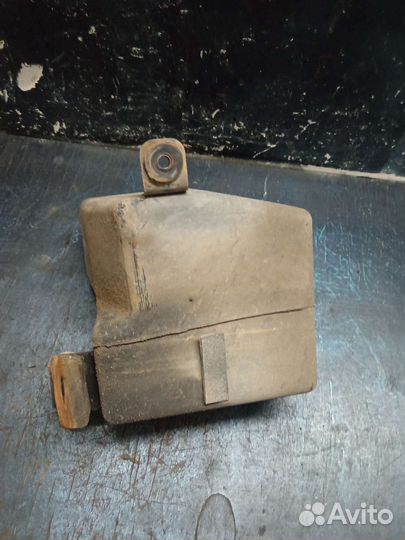 Резонатор воздушного фильтра Kia Spectra