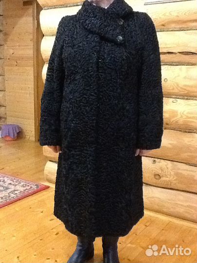 Шуба каракулевая
