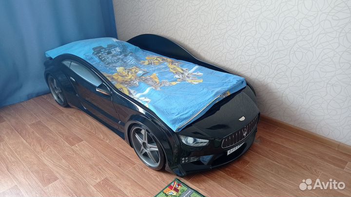 Набор мебели в детскую комнату