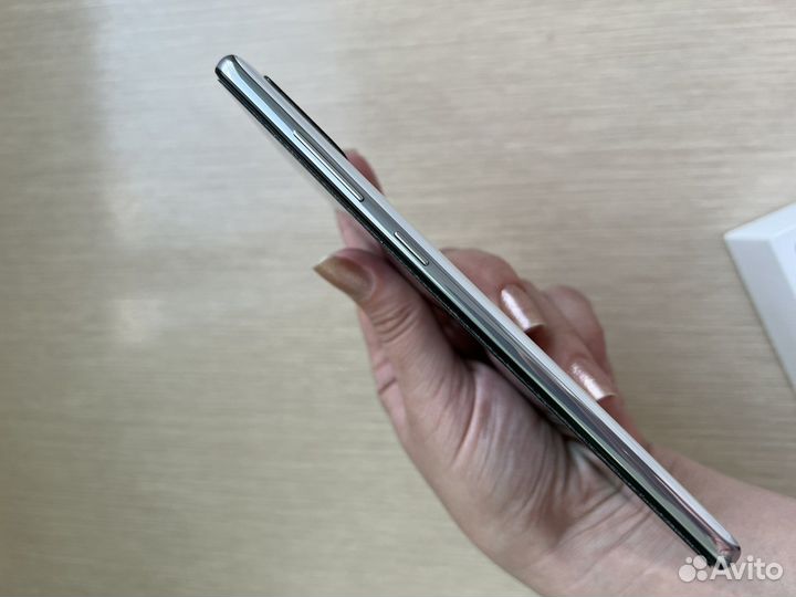 Samsung Galaxy A51, 4/64 ГБ