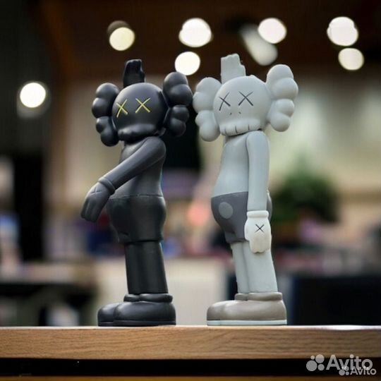 Фгурки Kaws классика