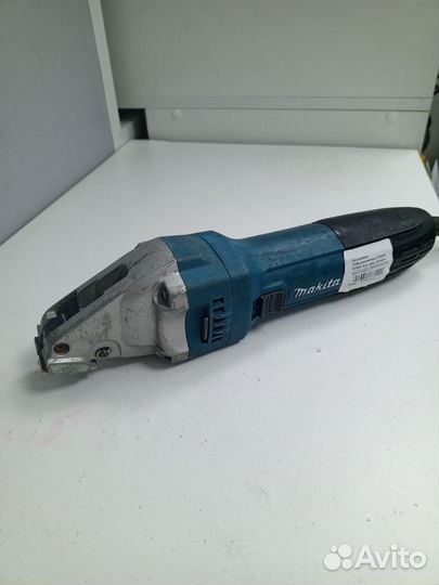 Электрические листовые ножницы Makita JS1601 (км13