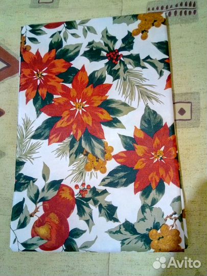 Скатерть с цветами и фруктами, новогодняя