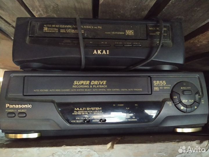 Видеомагнитофоны Panasonic, Akai