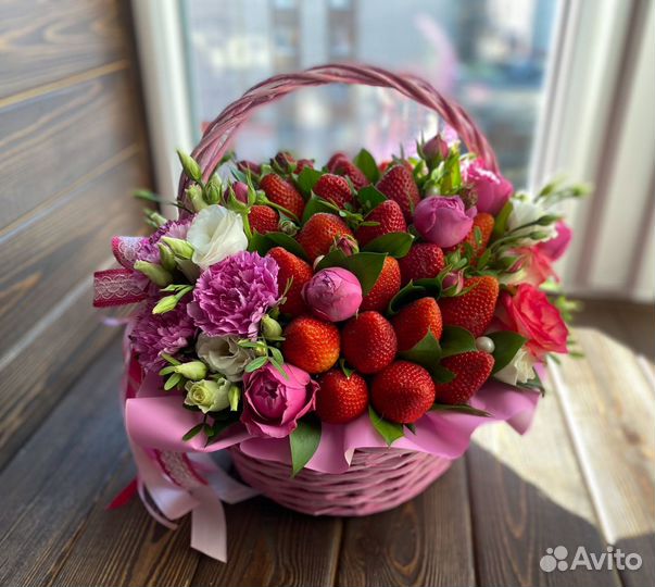 Фруктовая корзина фруктовый букет из клубники