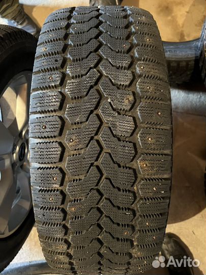 Yokohama Guardex F700S 235/55 R18