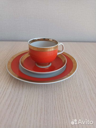 Чашка с блюдцем + пирожковая тарелка Дулевский фз