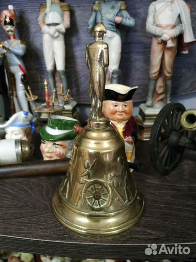 Подзывной колокольчик с изображением Наполеона