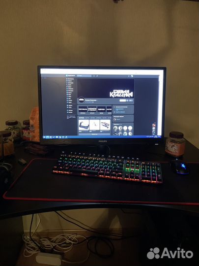 Игровой компьютер с монитором