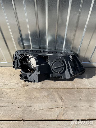 Фара левая Skoda Yeti 2014