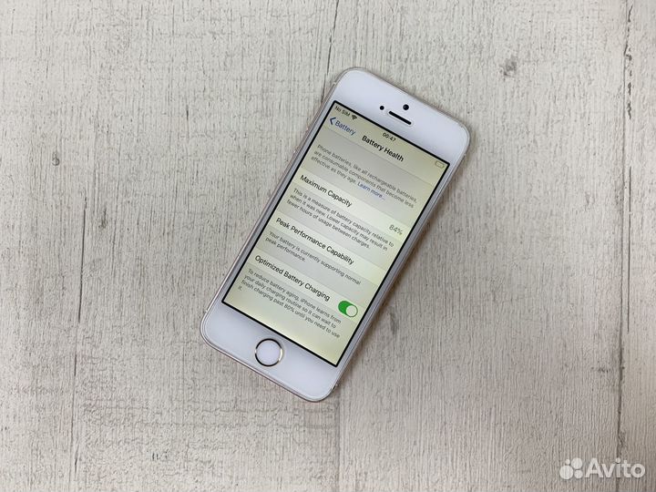 iPhone SE, 16 ГБ