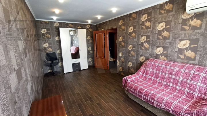1-к. квартира, 30 м², 5/5 эт.